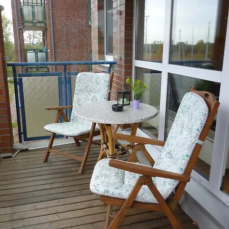 Ferienwohnung Direkt Am Ryck- Naehe Uni Und Kliniken Greifswald Exterior photo